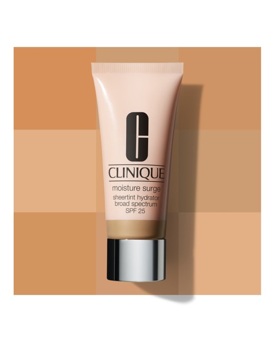 Crema hidratante con color Moisture Surge Sheer Tint SPF 25 Clinique