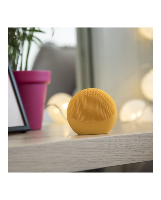 LUNA™ play smart 2 - Dispositivo de limpieza facial y análisis inteligente de la piel Lemon Squeezy FOREO