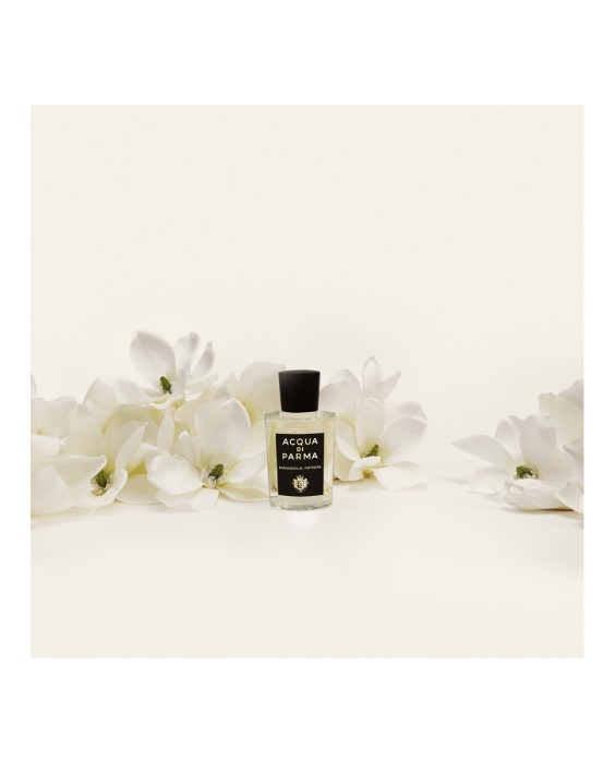 Eau de Parfum Magnolia Infinita Signatures of the Sun Acqua di Parma