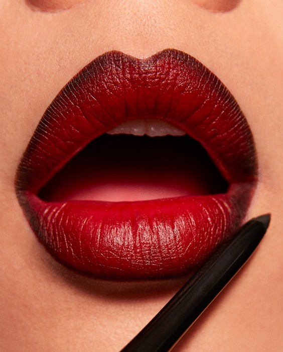 Lápiz de labios The Automatic Lip Pencil 3INA