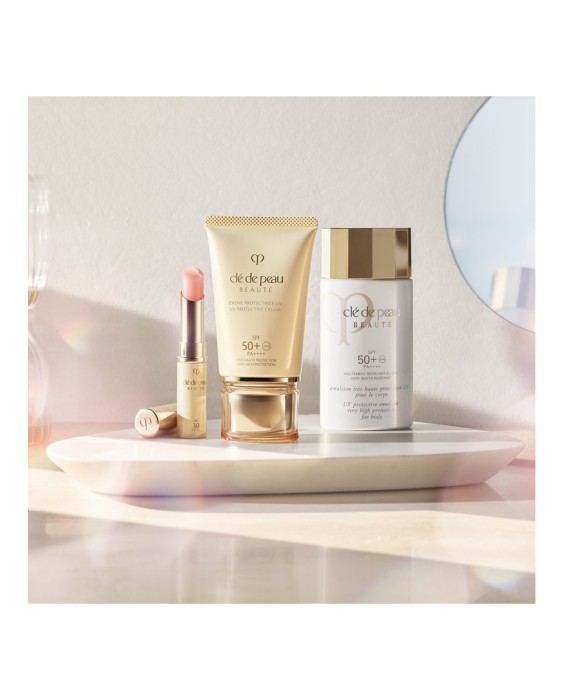 Clé De Peau Beauté UV Protective Cream SPF50+ 50мл солнцезащитный крем