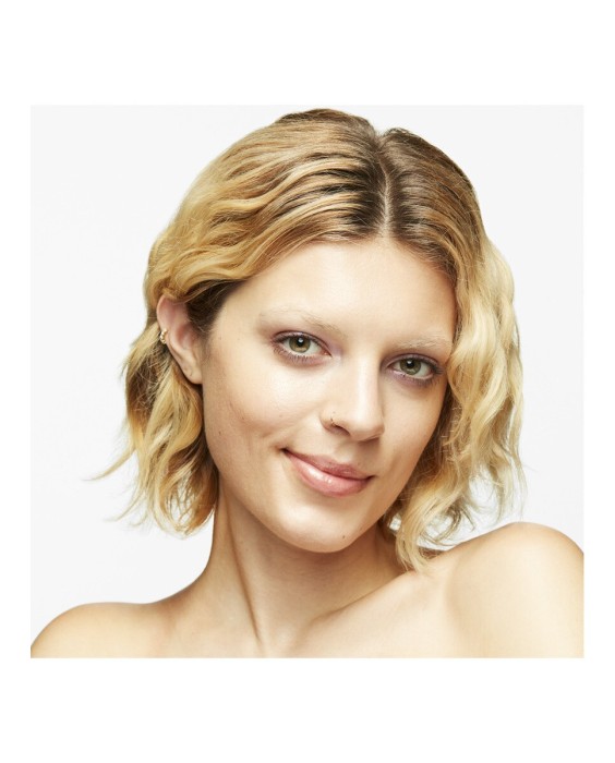 Crema Hidratante Con Color Strobe Dewy Skin Tint 30 ml M.A.C