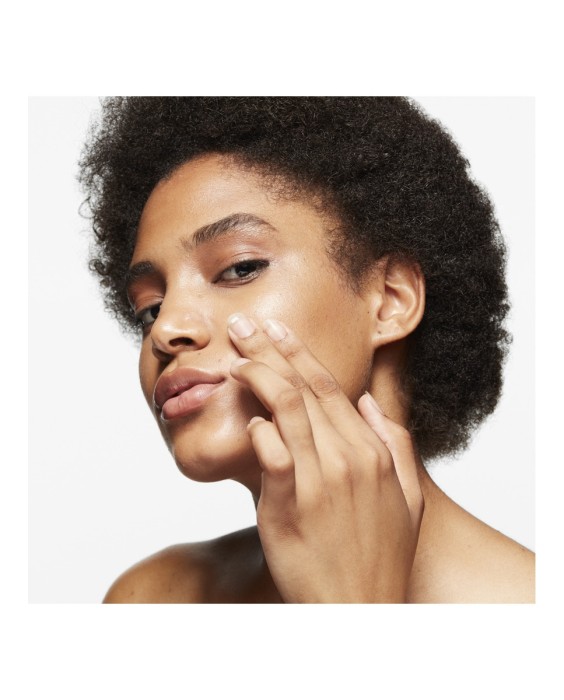 Crema Hidratante Con Color Strobe Dewy Skin Tint 30 ml M.A.C