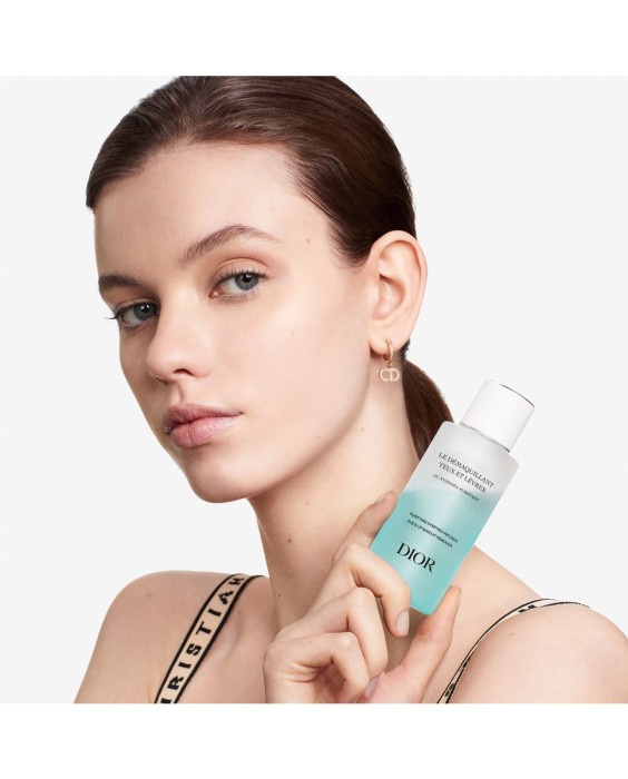 Tratamiento bifásico con extracto de nenúfar blanco purificante