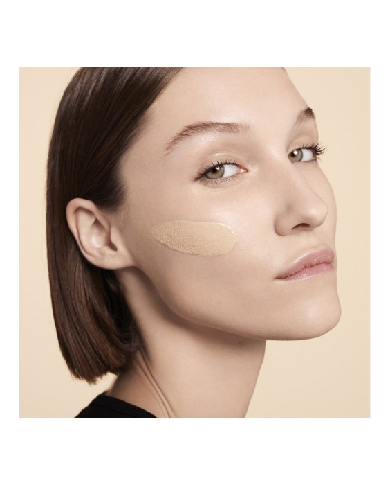 Yves Saint Laurent All Hours Тональное средство