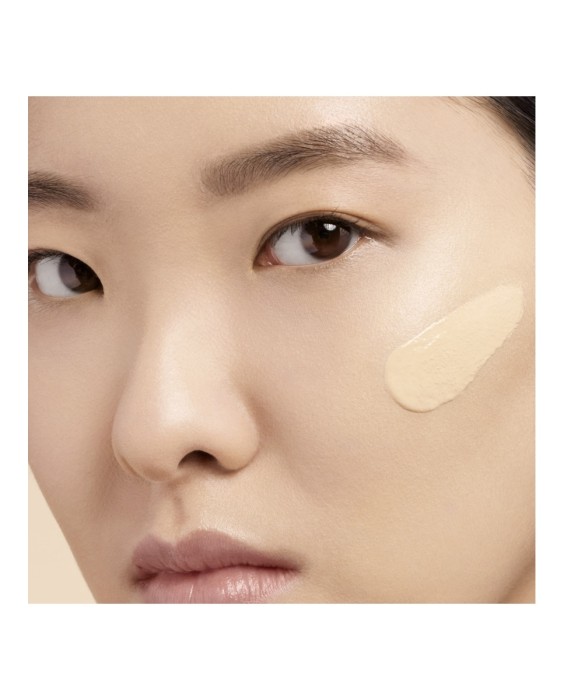 Yves Saint Laurent All Hours Тональное средство