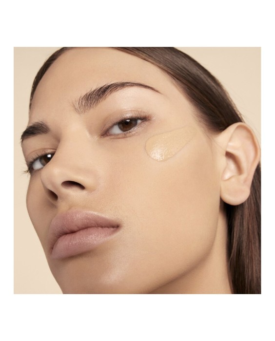 Yves Saint Laurent All Hours Тональное средство