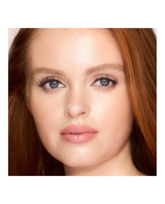 Charlotte Tilbury Unreal Skin Sheer Glow Tint-Hydrating Тональная основа