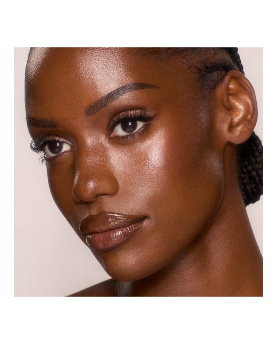 Charlotte Tilbury Unreal Skin Sheer Glow Tint-Hydrating Тональная основа