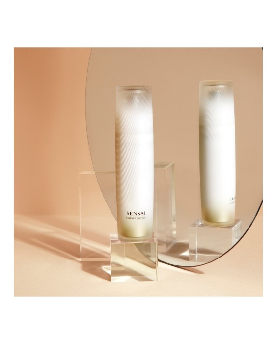 Sensai Essence Day Veil Expert Items 40мл антивозрастная эссенция