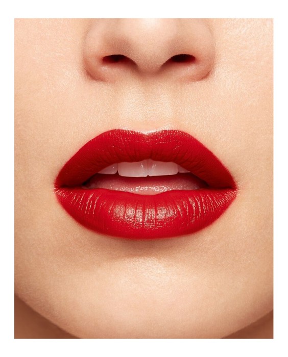 Barra de labios Joli Rouge Clarins