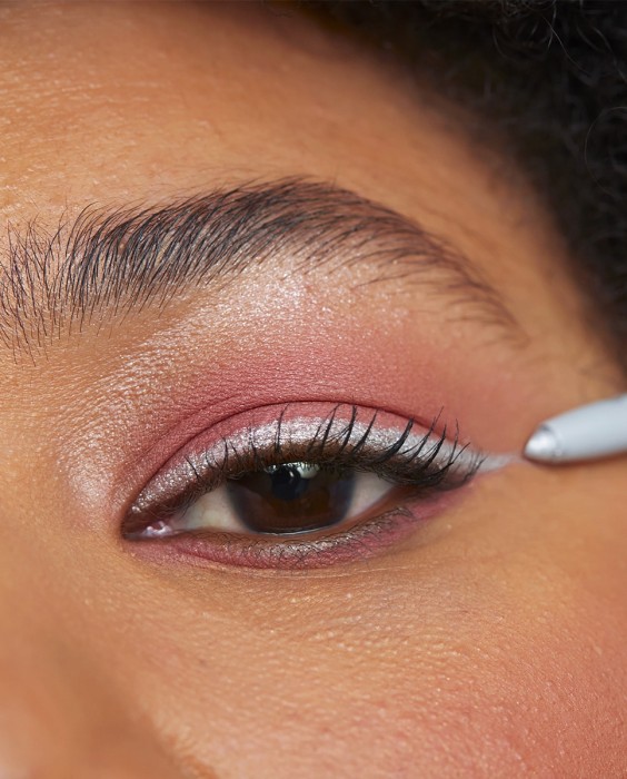 Lápiz de ojos The 24H Automatic Eye Pencil 3INA