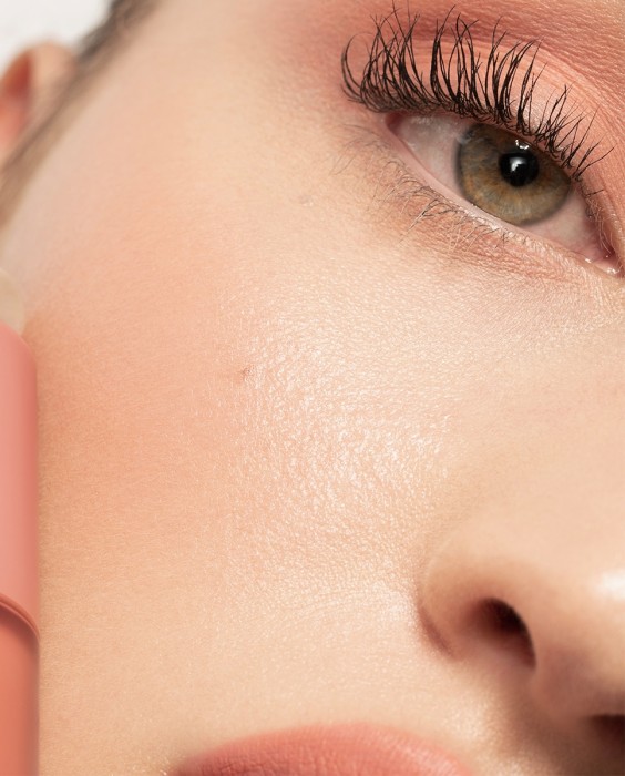 Crema de color líquida, mate y multiusos para ojos labios y mejillas The No-Rules Cream 3INA