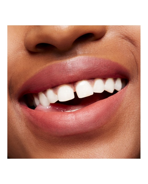 Barra de Labios Powder Kiss Velvet Blur Slim M.A.C