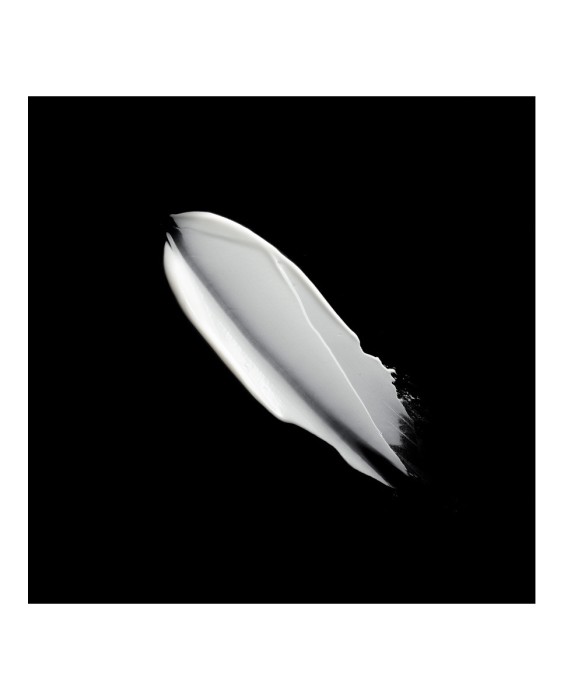 Giorgio Armani Crema Nera Extrema Moisturizing Defense Filter SPF 50+ PA+++ База для макияжа