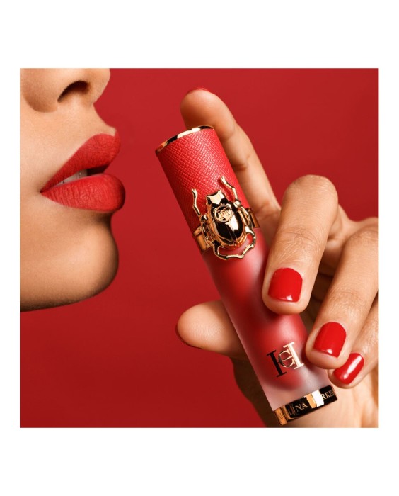 The Lip Liquid Velvet Labial Líquido Efecto Mate Tattoo Carolina Herrera