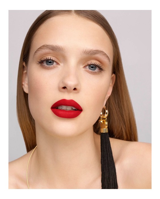 Carolina Herrera Mate Fabulous Kiss Губная помада