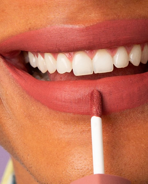 Barra de labios The Longwear Lipstick 3INA