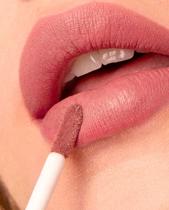 Barra de labios The Longwear Lipstick 3INA