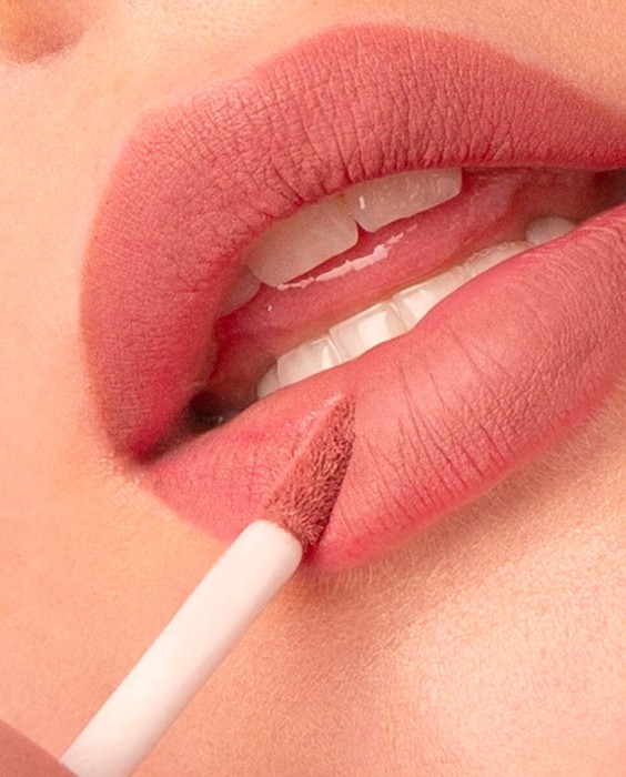 Barra de labios The Longwear Lipstick 3INA