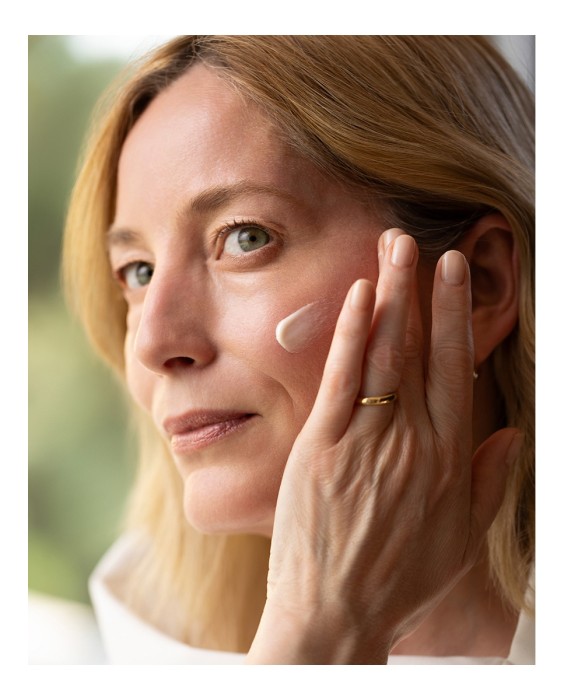 Crema facial Sisleÿa L'Intégral Anti-Âge Fresh Gel Cream 50 ml Sisley