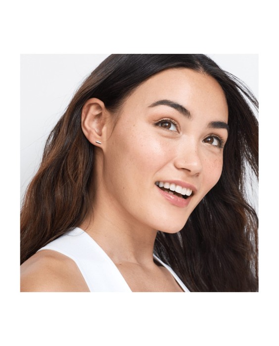 Contorno de ojos  Eyes Illuminating Olay