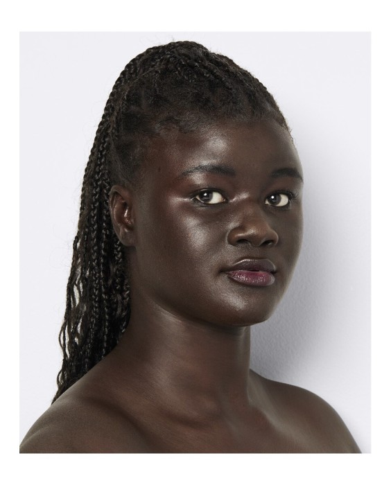 Base de maquillaje Light Reflecting Skin Foundation Nars