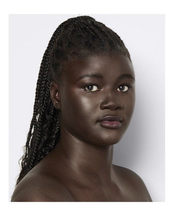 Base de maquillaje Light Reflecting Skin Foundation Nars