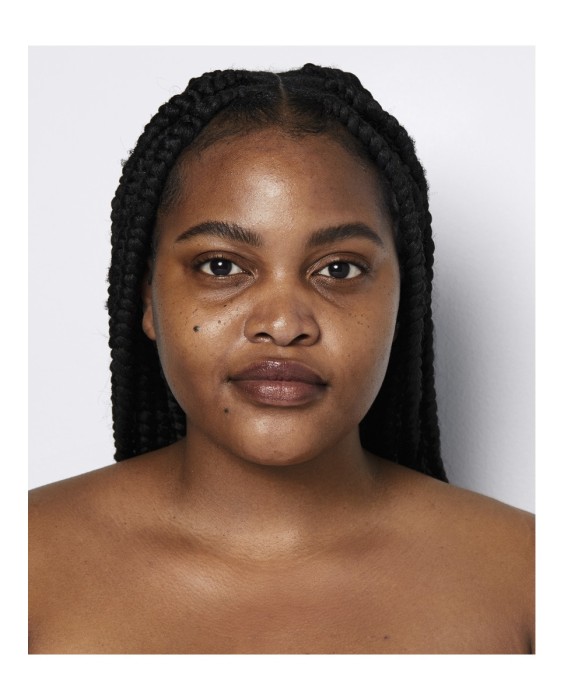 Base de maquillaje Light Reflecting Skin Foundation Nars