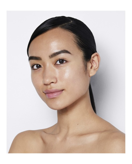 Base de maquillaje Light Reflecting Skin Foundation Nars