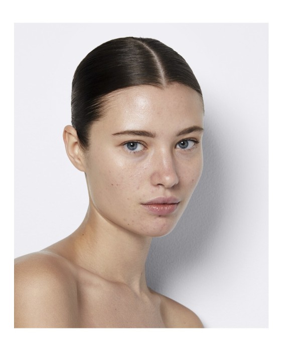 Base de maquillaje Light Reflecting Skin Foundation Nars