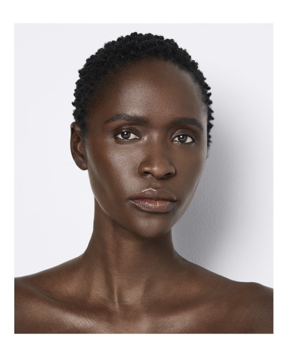 Base de maquillaje Light Reflecting Skin Foundation Nars