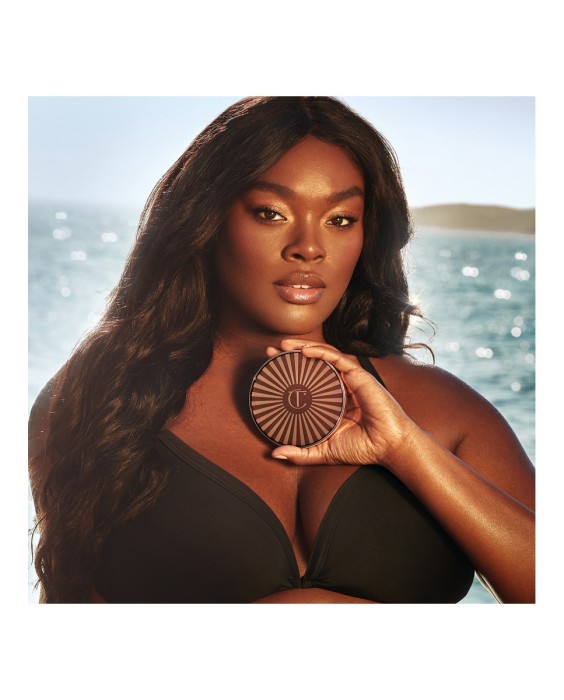 Charlotte Tilbury Beautiful Skin Sun-Kissed Glow Bronzer Пудра-бронзатор