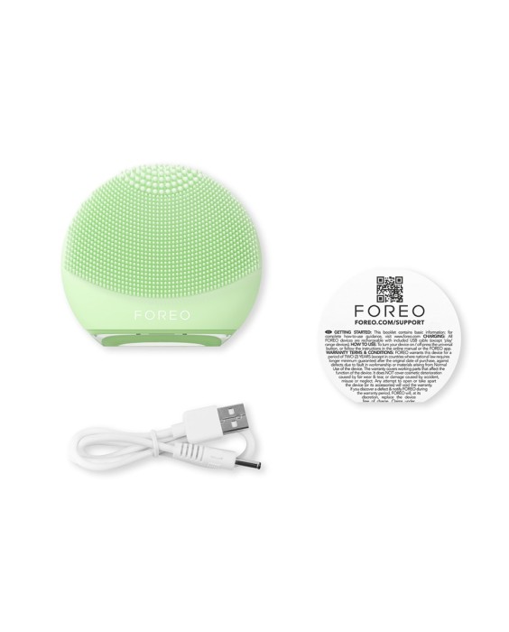 LUNA™ 4 go - Dispositivo de limpieza y reafirmante facial para todo tipo de pieles Pistachio FOREO