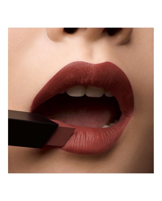 Barra de labios mate Rouge Pur Couture The Slim Velvet Radical Yves Saint Laurent