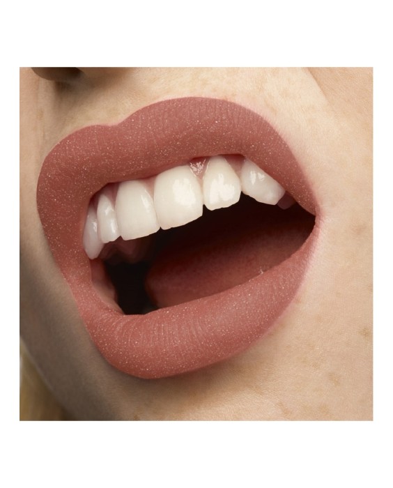 Barra de labios mate Rouge Pur Couture The Slim Velvet Radical Yves Saint Laurent