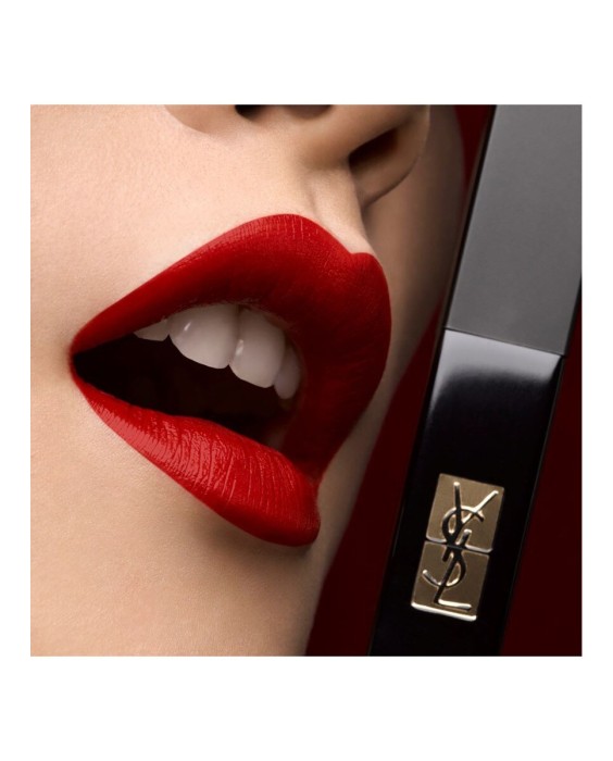 Barra de labios mate Rouge Pur Couture The Slim Velvet Radical Yves Saint Laurent