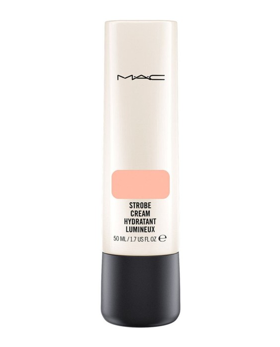 Crema hidratante con color Strobe Cream  M.A.C