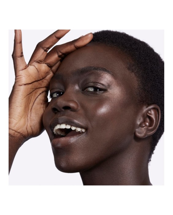 Crema hidratante con color Strobe Cream  M.A.C