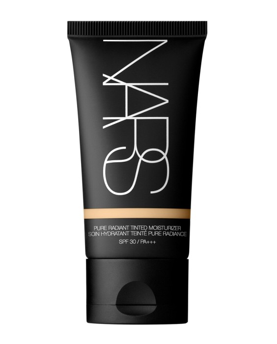 Hidratante con color Pure Radiant Tinted Moisturizer SPF30 Nars