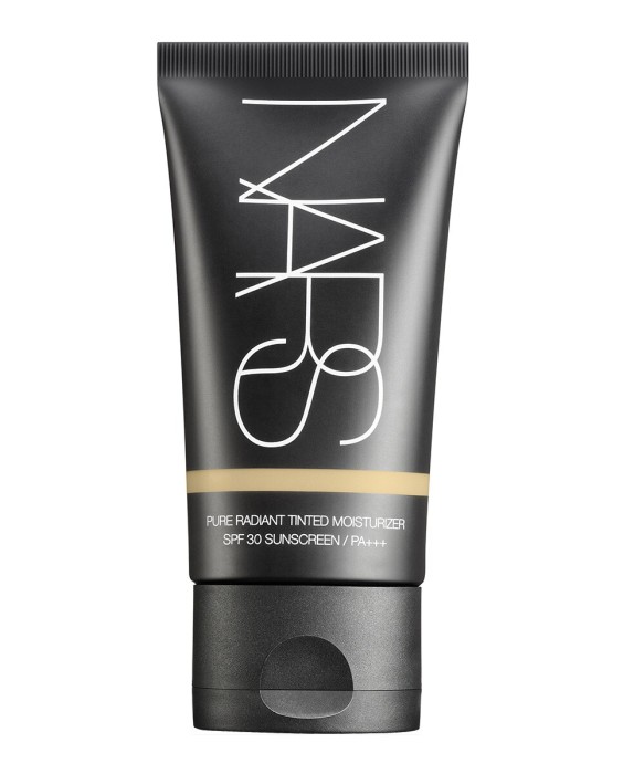 Hidratante con color Pure Radiant Tinted Moisturizer SPF30 Nars