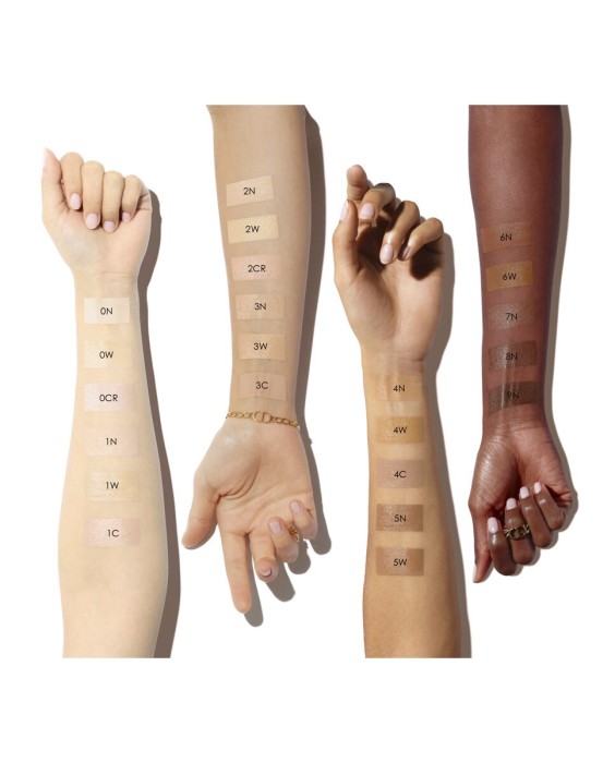 Corrector de tez ultrapreciso - alta cobertura - acabado luminoso natural - no desaparece - waterproof