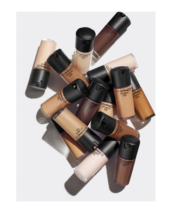 Base de maquillaje mate Studio Fix Fluid SPF15 control de grasa y brillos M.A.C.