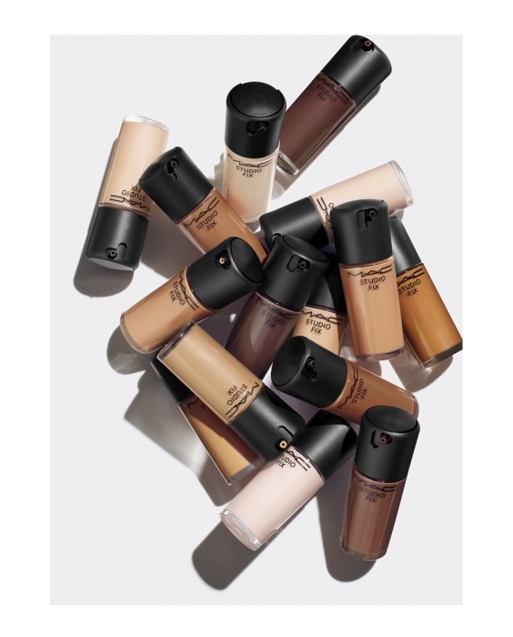 Base de maquillaje mate Studio Fix Fluid SPF15 control de grasa y brillos M.A.C.