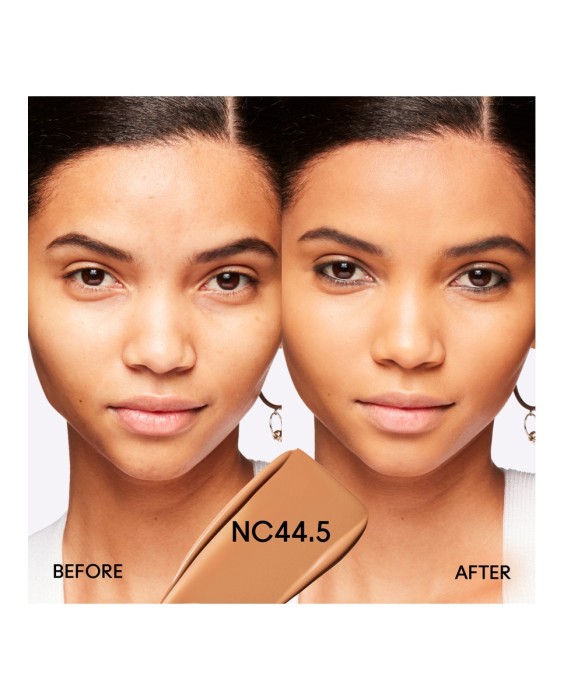 Base de maquillaje mate Studio Fix Fluid SPF15 control de grasa y brillos M.A.C.