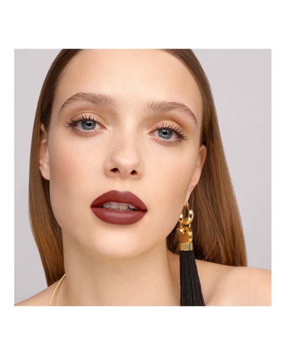 Fabulous Kiss efecto mate ligero Carolina Herrera