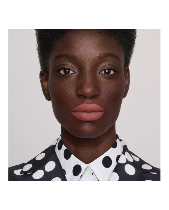 Carolina Herrera Good Girl Жидкая губная помада с бархатным эффектом