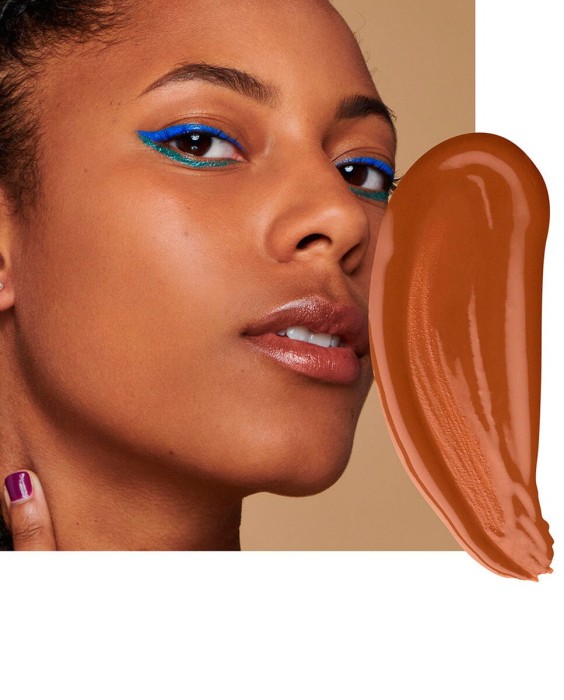 Base de maquillaje Líquida Naked Skin Weightless Ultra Definition Urban Decay