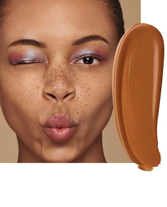 Base de maquillaje Líquida Naked Skin Weightless Ultra Definition Urban Decay