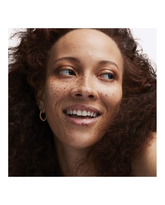 Base de Maquillaje Studio Radiance Face & Body M.A.C